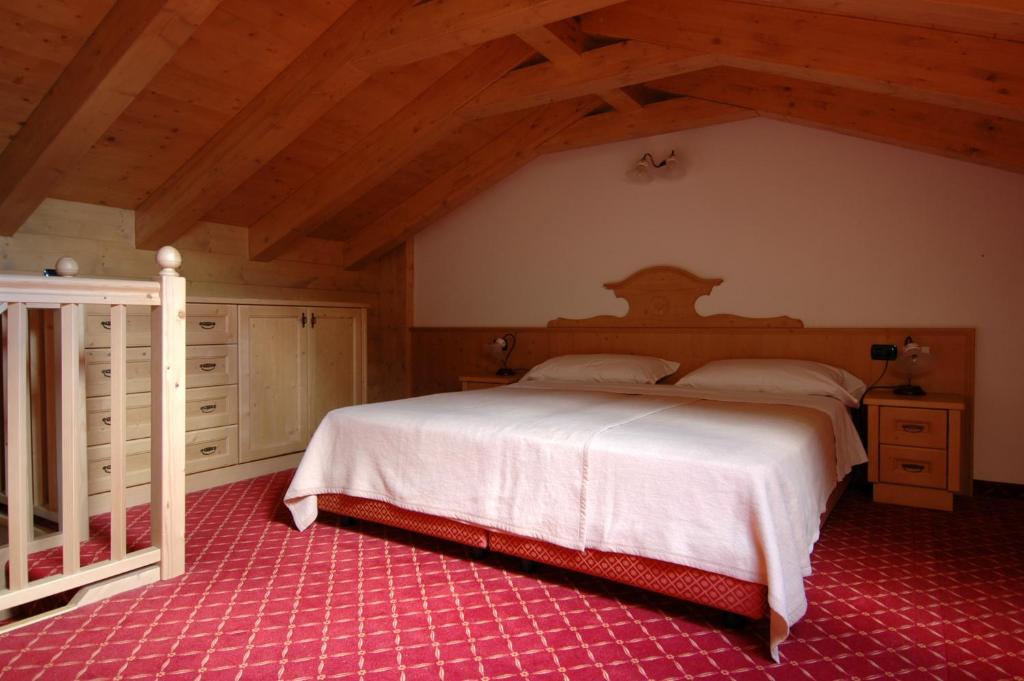 Residence Pez Gajard San Martino Di Castrozza Habitación foto