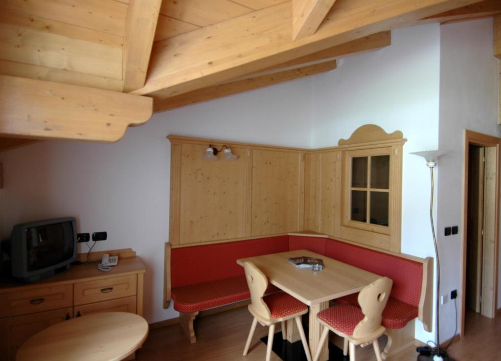 Residence Pez Gajard San Martino Di Castrozza Habitación foto