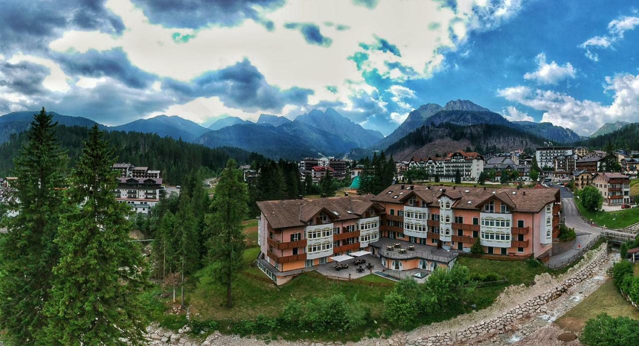 Residence Pez Gajard San Martino Di Castrozza Exterior foto